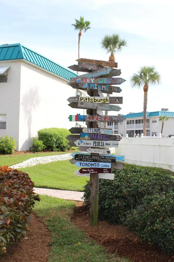 Sanibel Arms West Condominiums