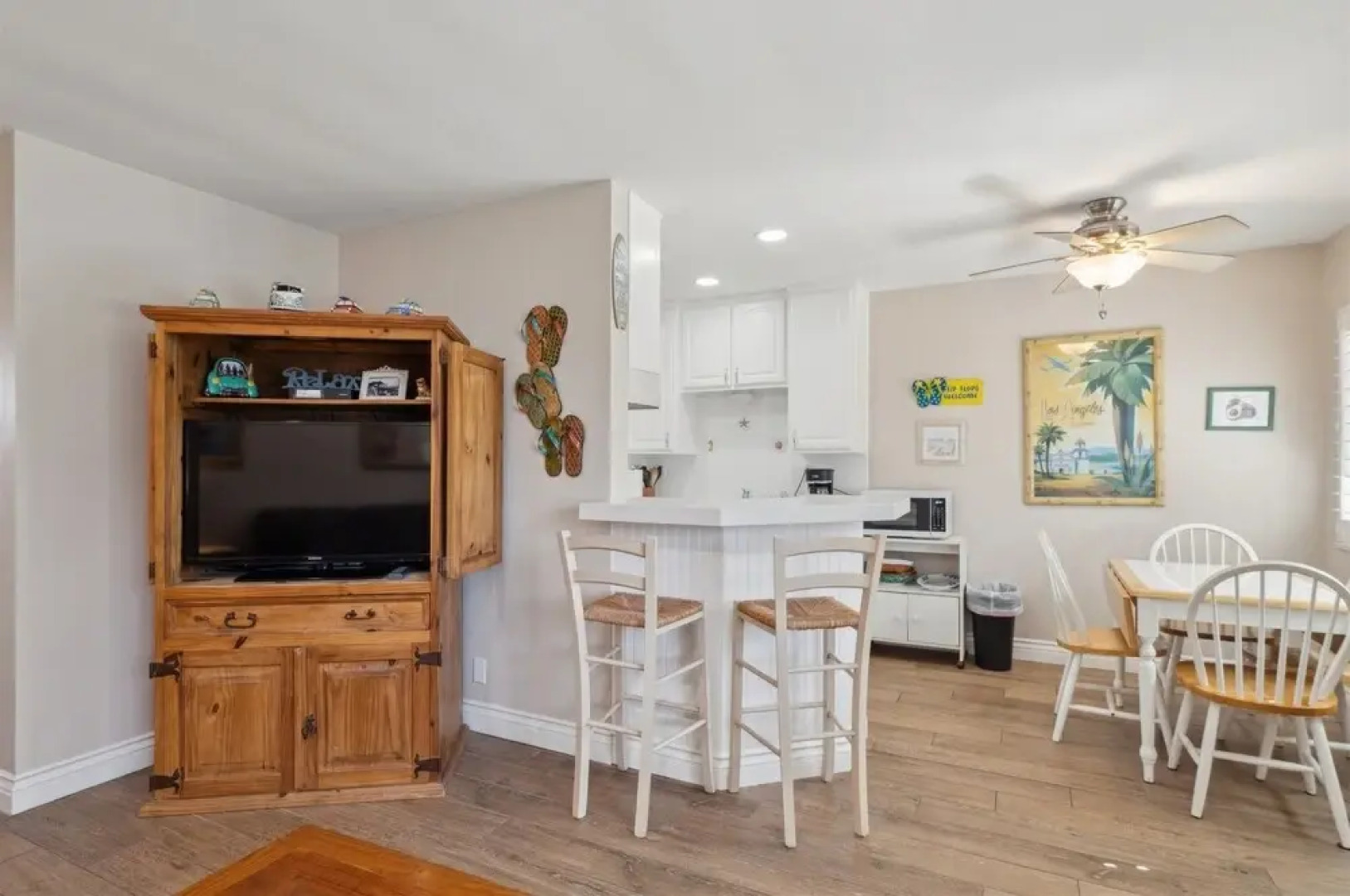 Lovely 1 Bed Beach Condo #128 1 Bedroom Condo by Sunset Shores Condominiums