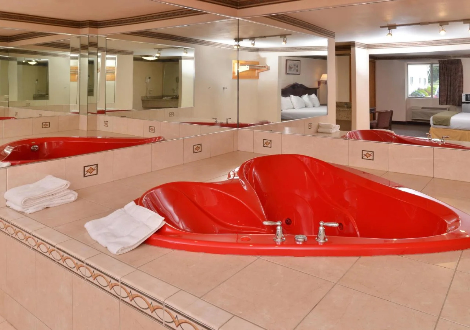 AmeriVu Inn & Suites