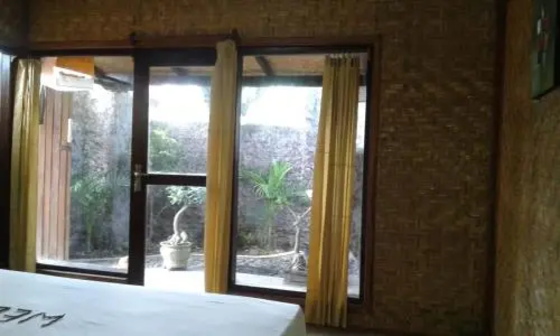 Askat Menjangan Guest House