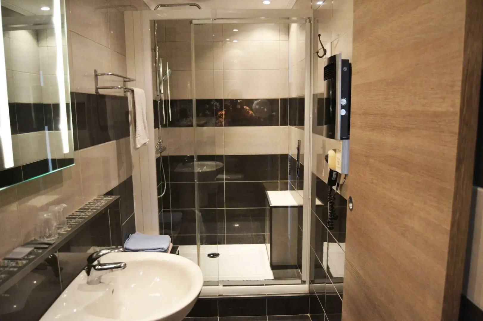 Hôtel Le Dauphin Bleu