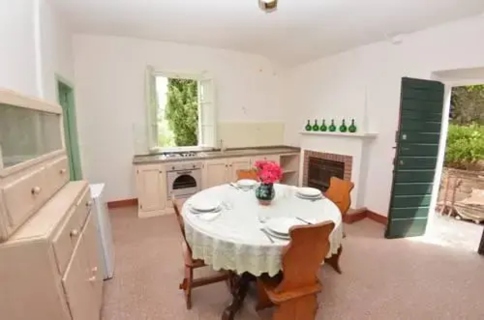 Massarosa Garden Cottage