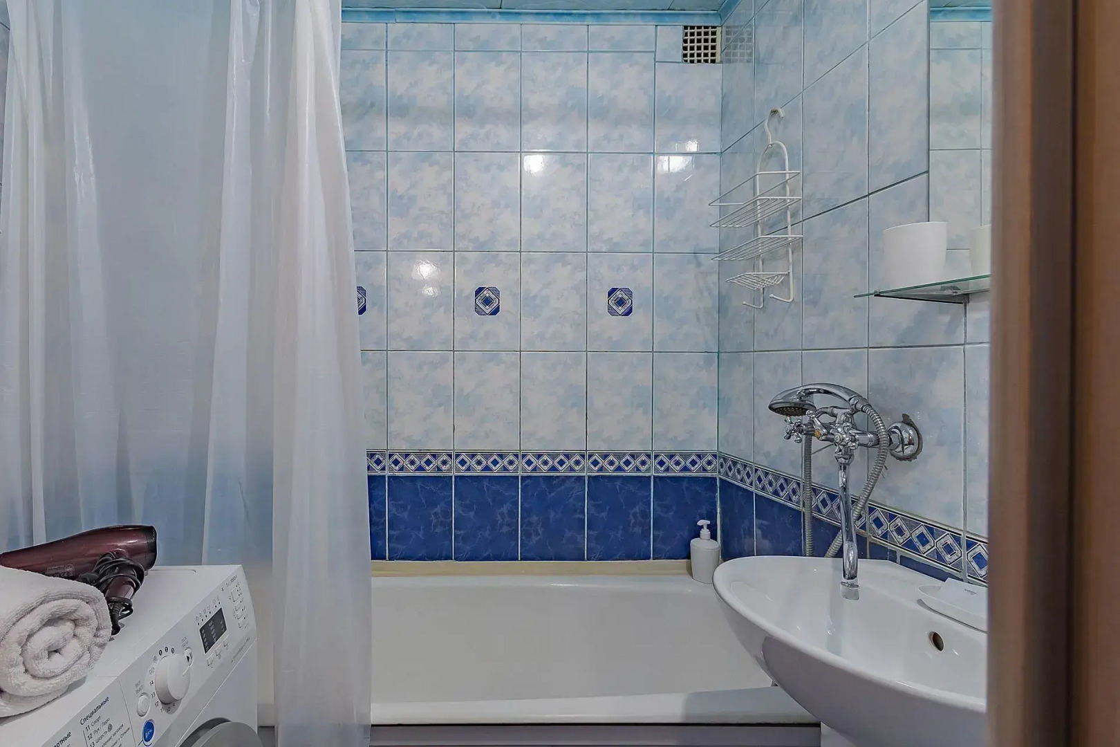 Апартаменты на проспекте Капитана Рачкова 1