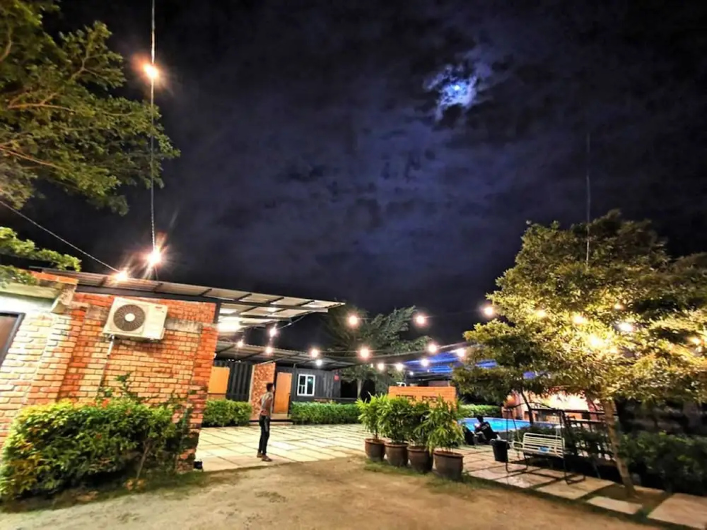 Petak Padin Cottage by The Pool