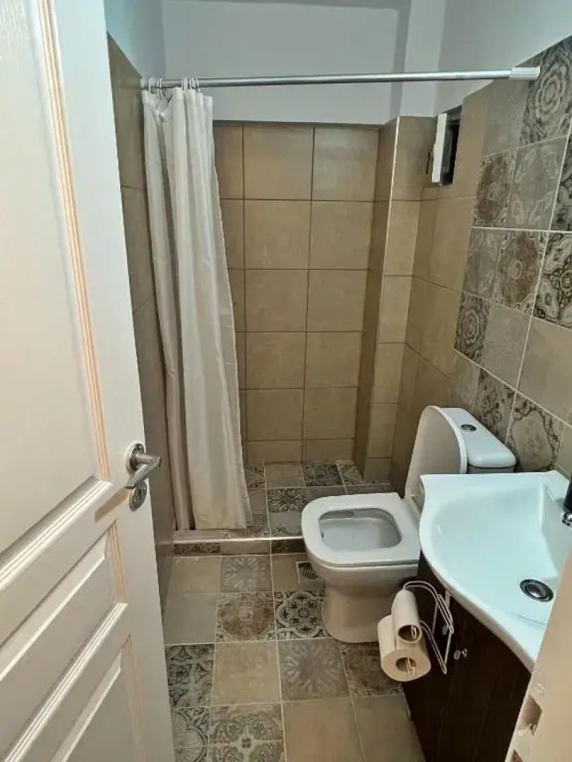 sunmer apartment 1minute from sea, 15 min from the airport