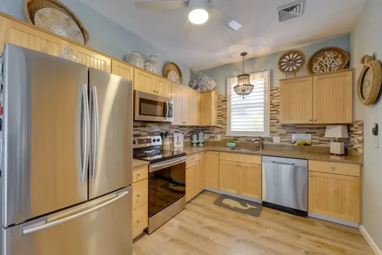 Endless Summer Beach Escape - 1 Mi to Moody Beach