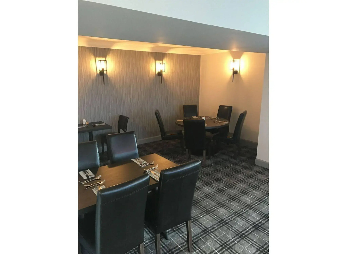 The Knowes Hotel & Restaurant