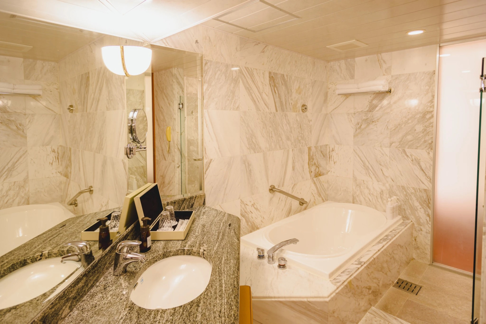 Oriental Hotel Okinawa Resort & Spa