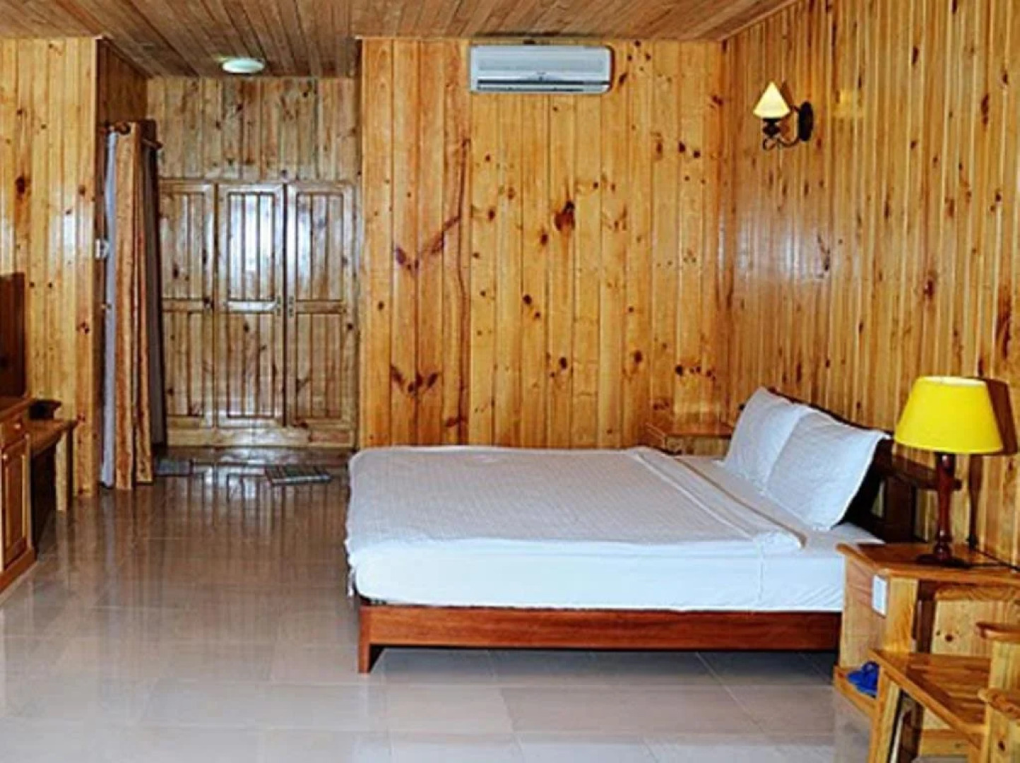 Tan Son Nhat Con Dao Resort