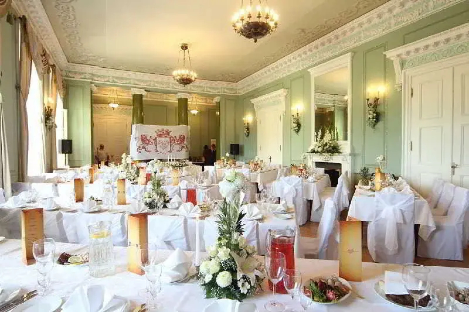 Hotel Mežotnes Palace