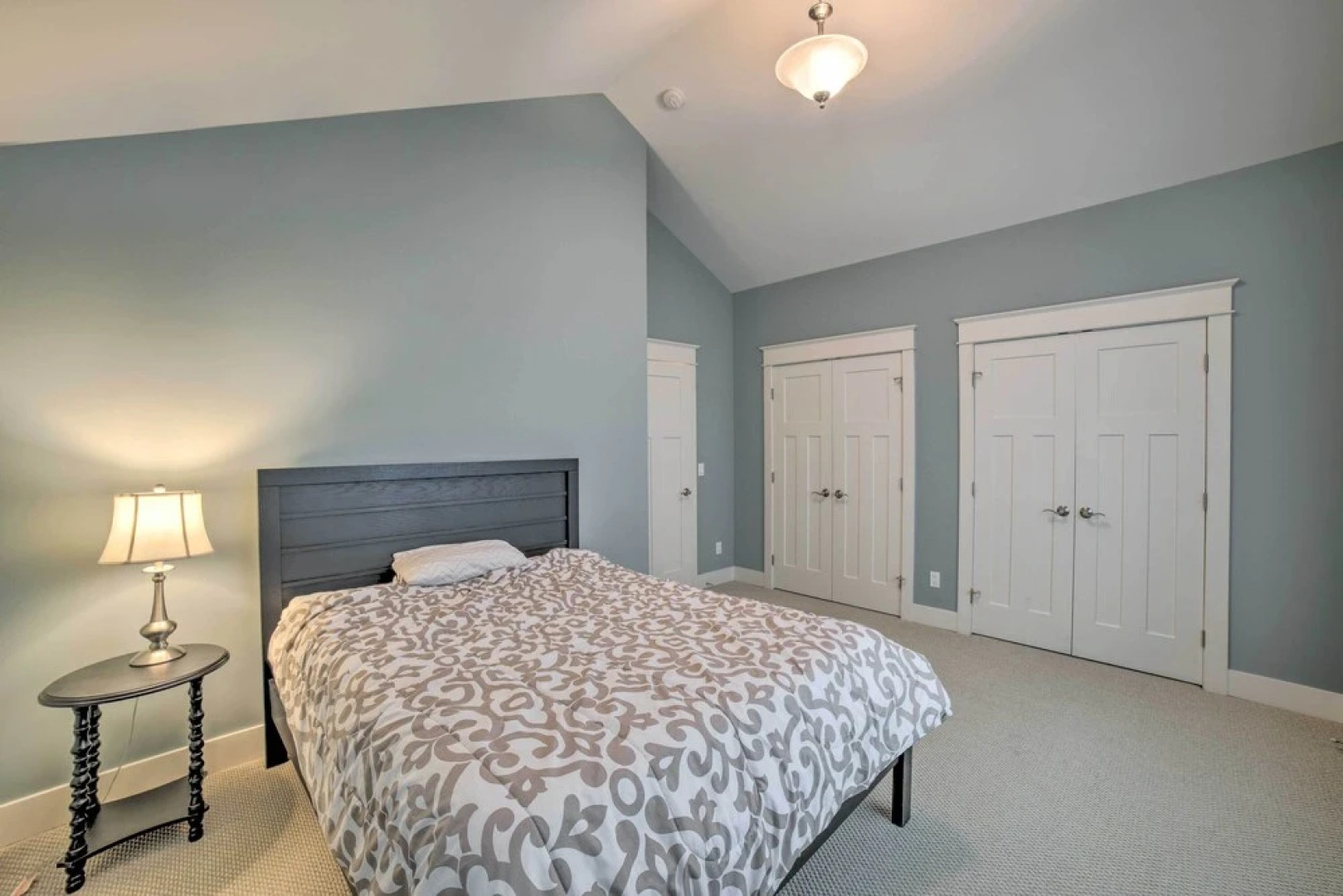 Benton Harbor Townhome w/ Golf Course View!