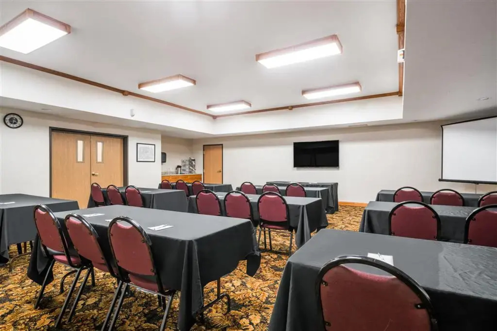 Travelodge & Suites by Wyndham Fargo/Moorhead