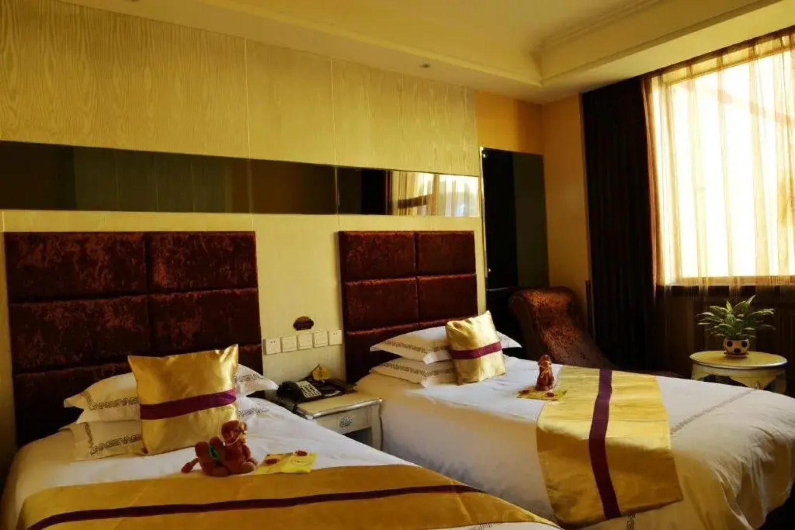 Carnival Boutique Hotel