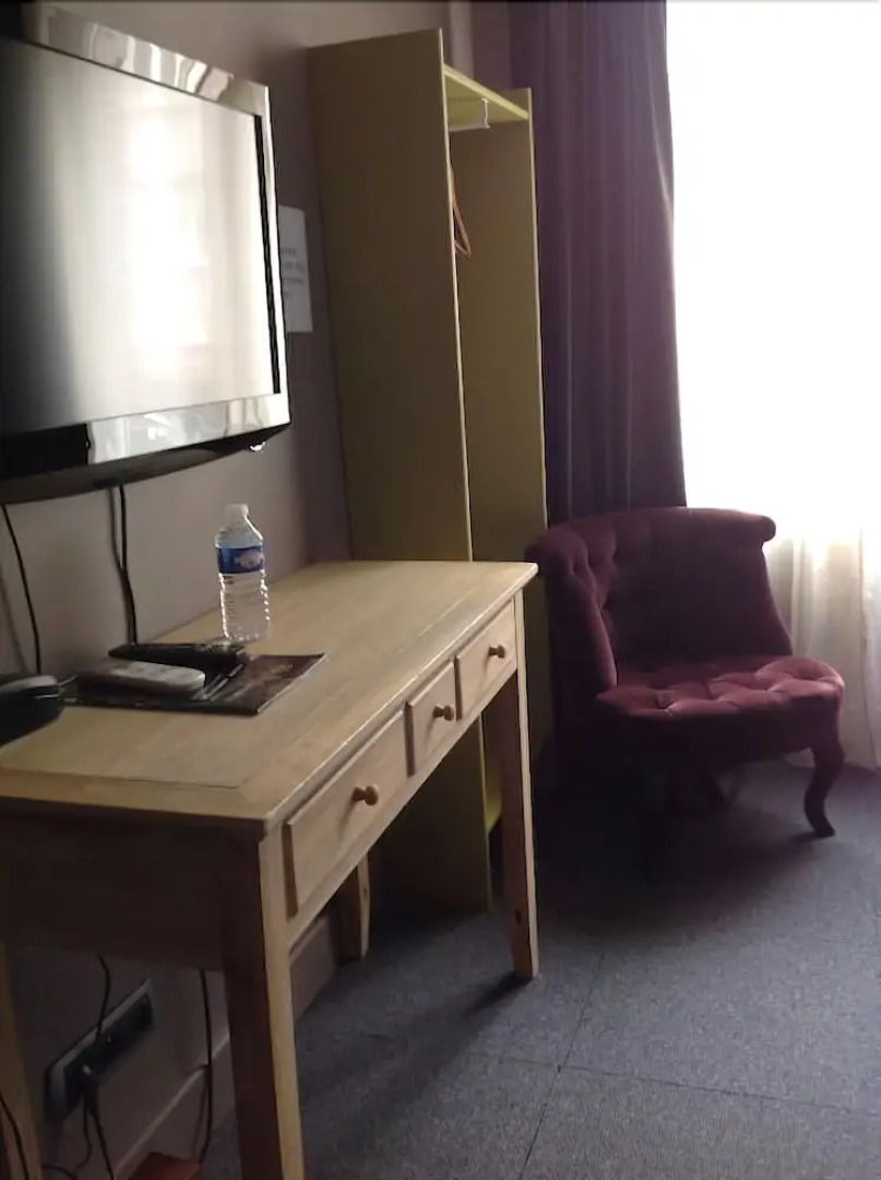 Hôtel Restaurant Jour & Nuit