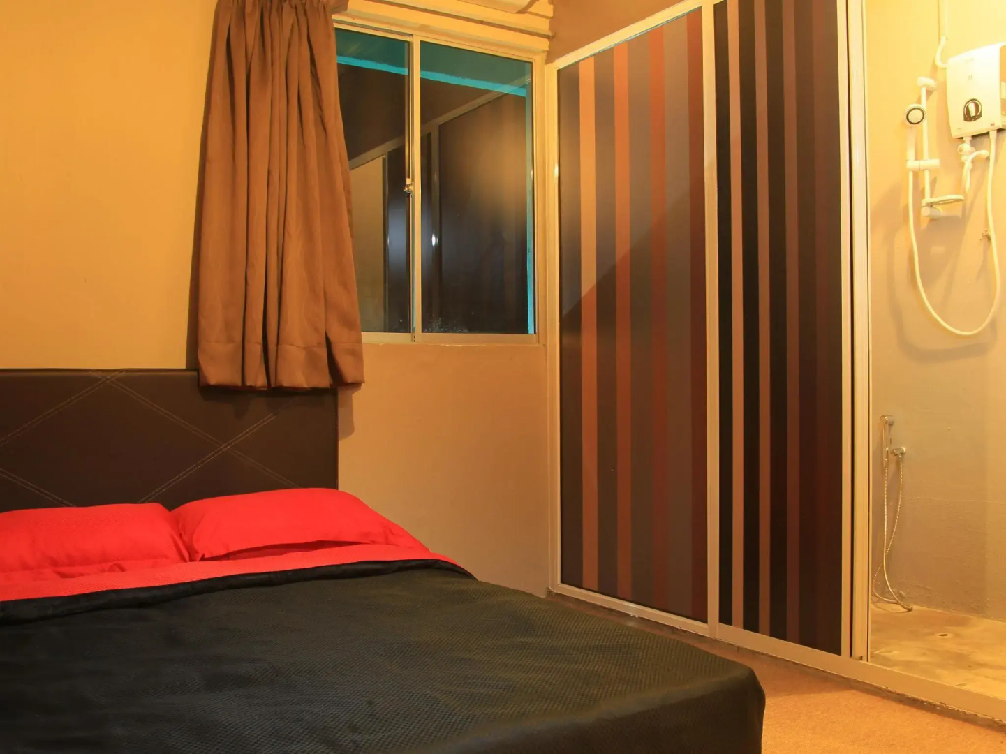 THE ROOM @ zishi