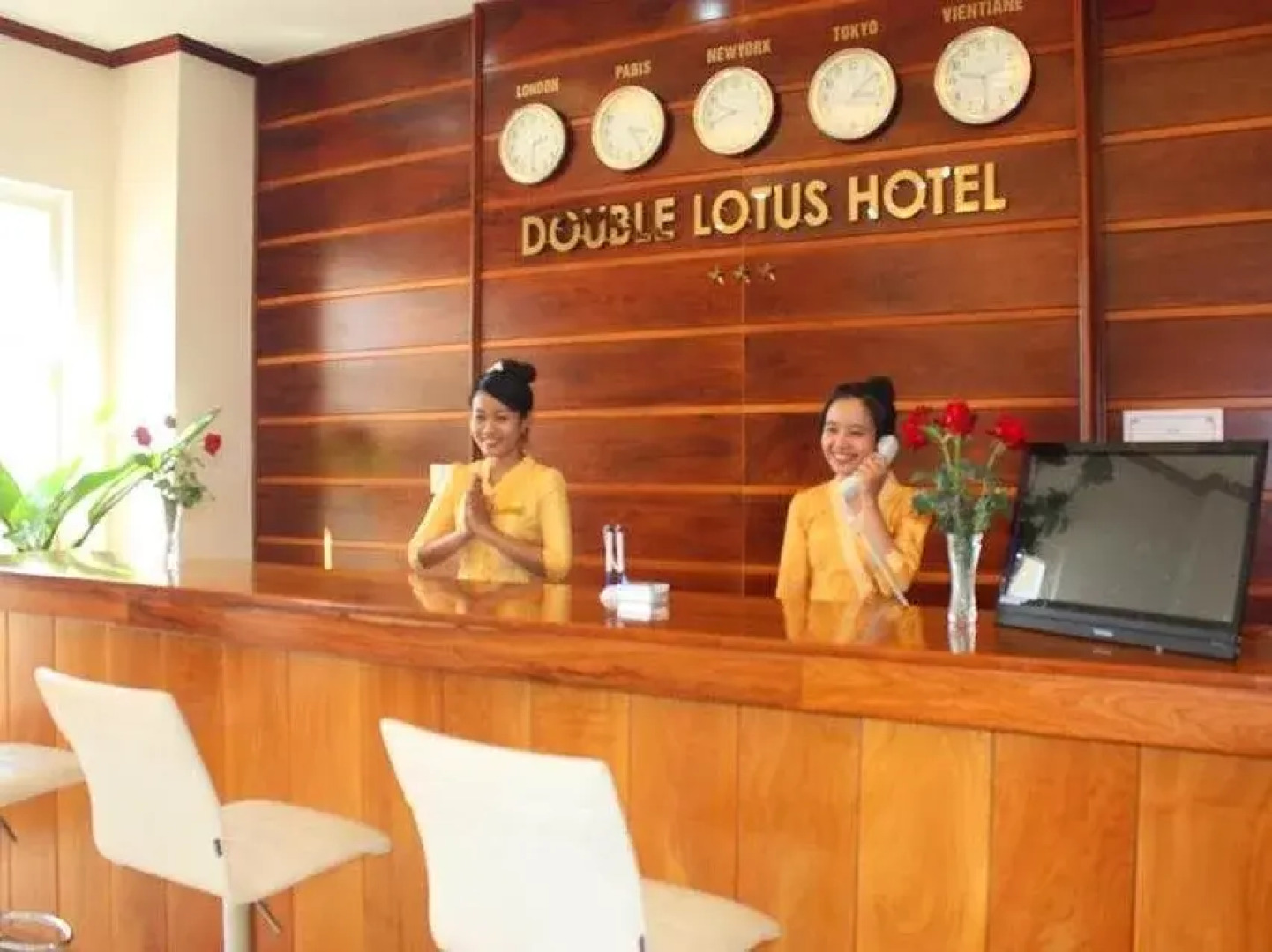 Double Lotus Hotel