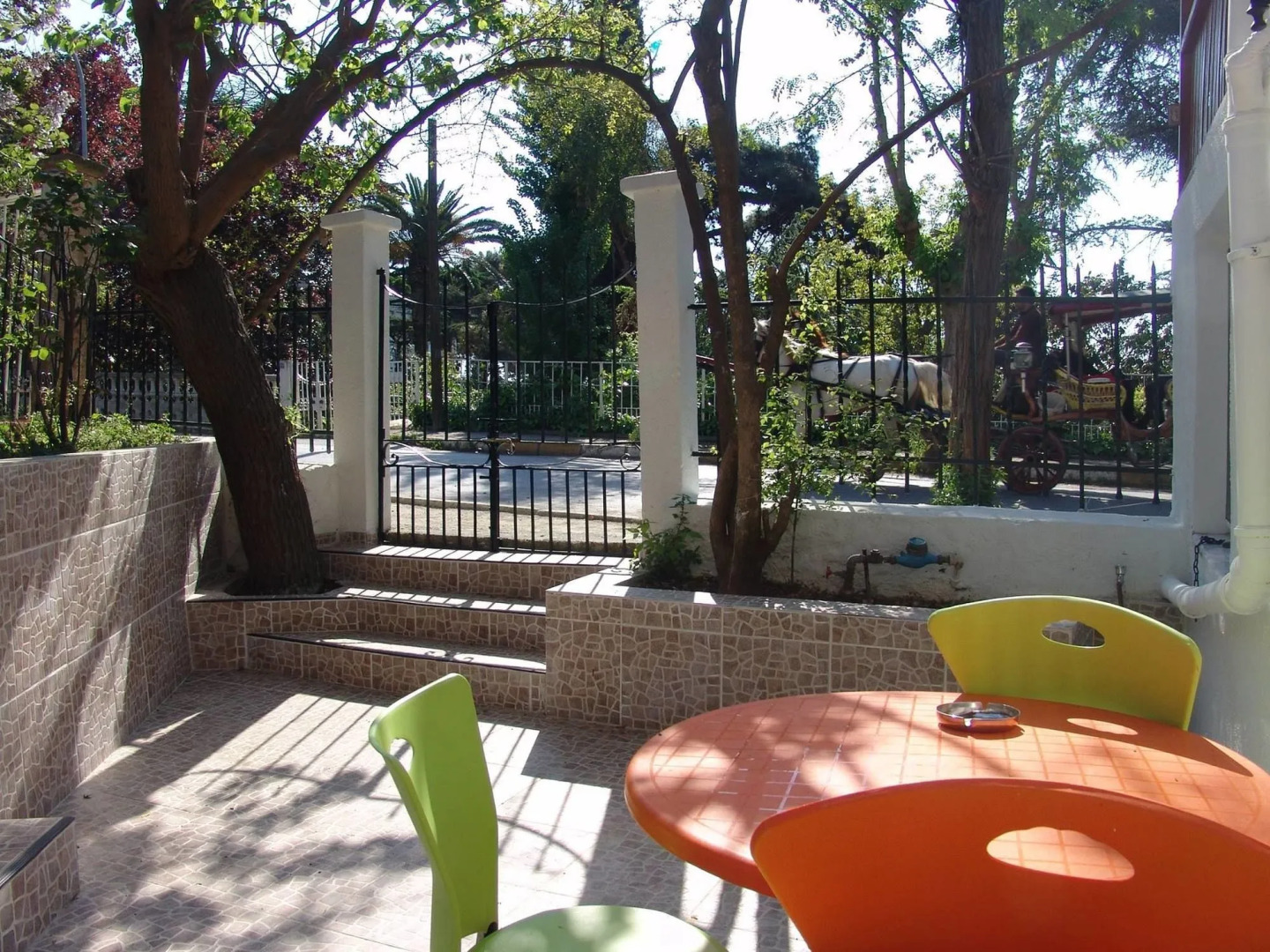 Orhan Kutbay'in Evi Turyolu Cafe Pansiyon