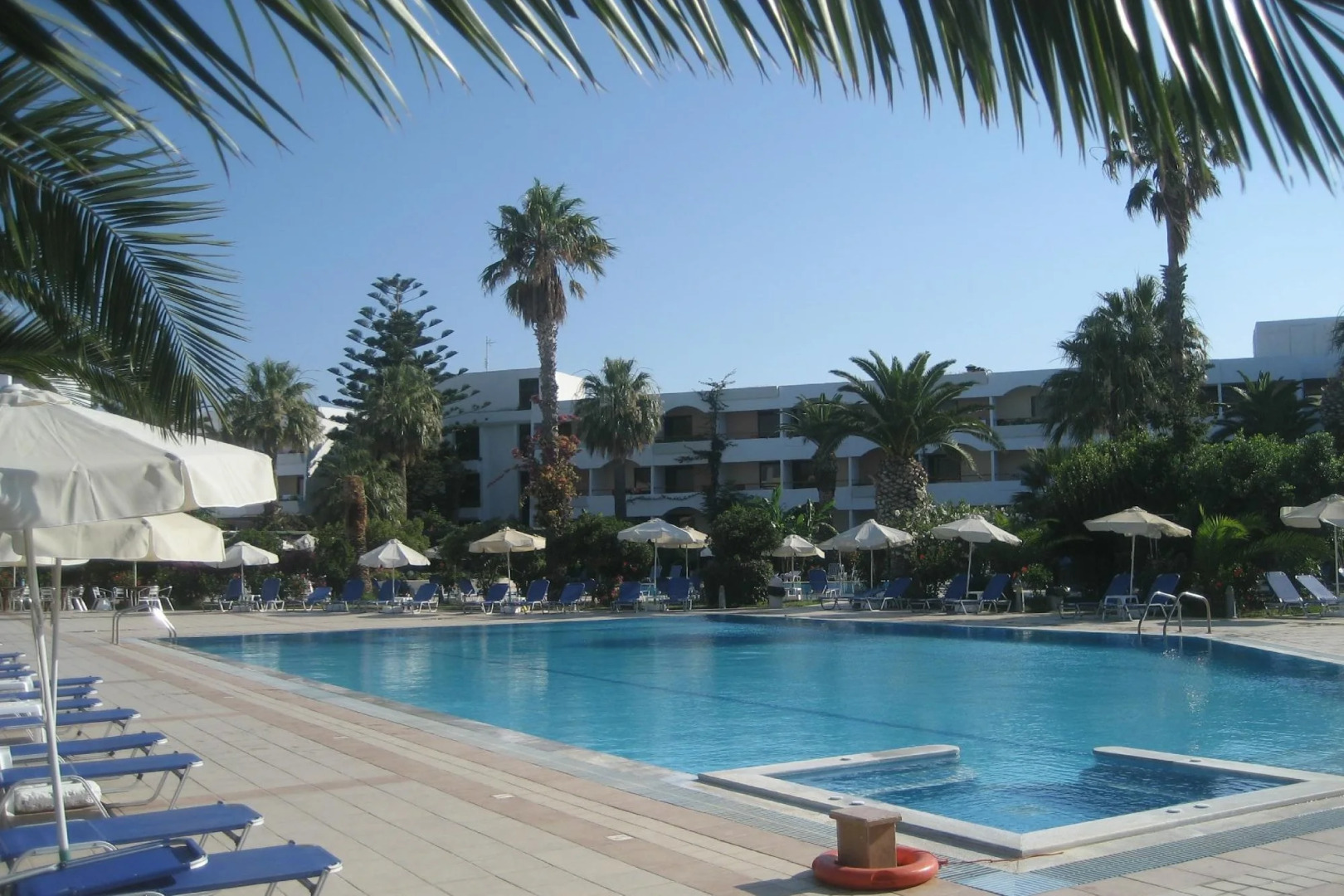 Tigaki Beach Hotel