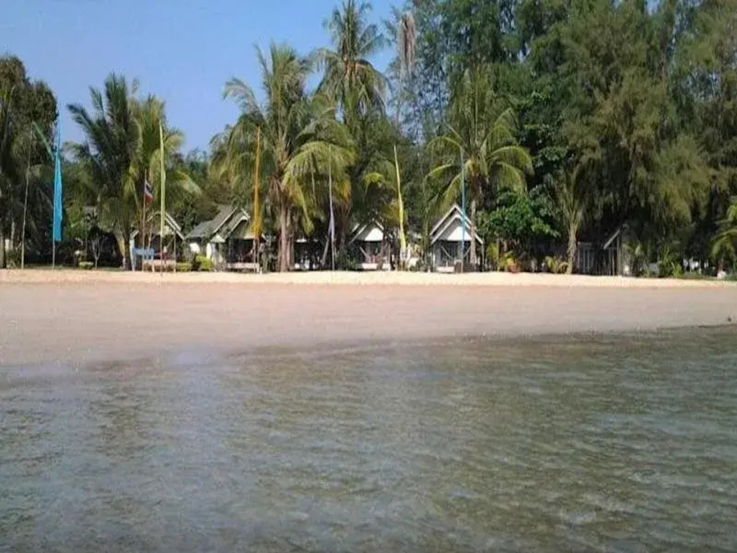 Holiday Beach Resort