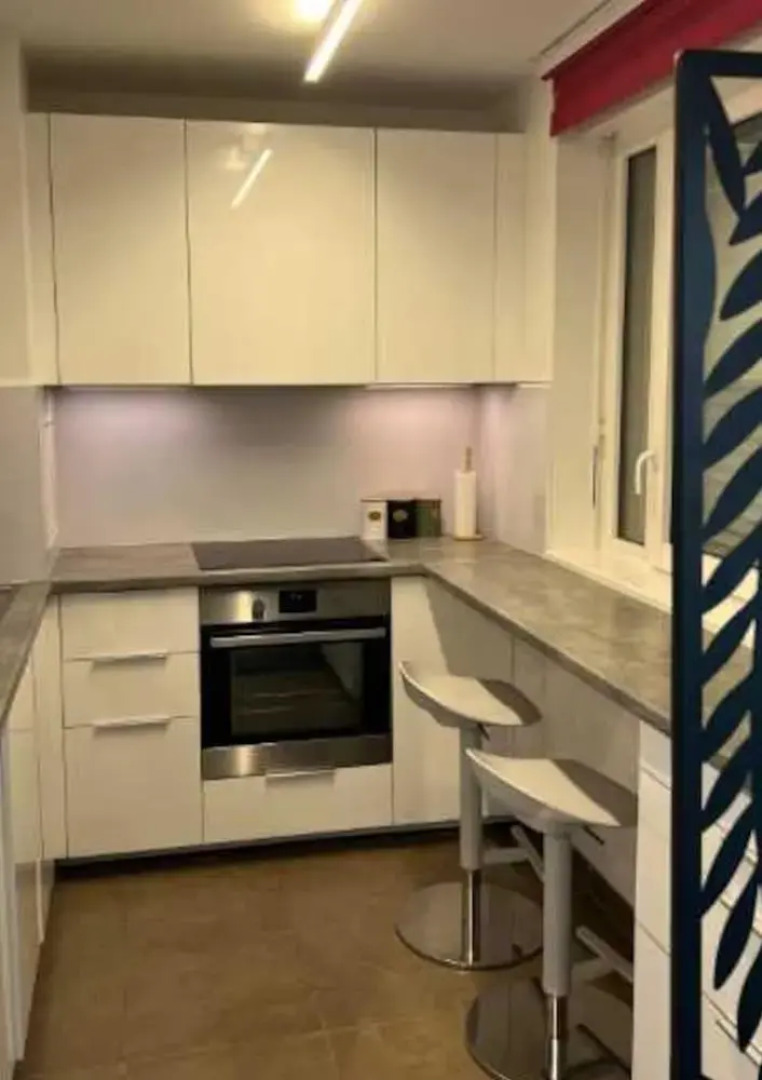 Flat With Balcony 4p/1bdr Near La Defense