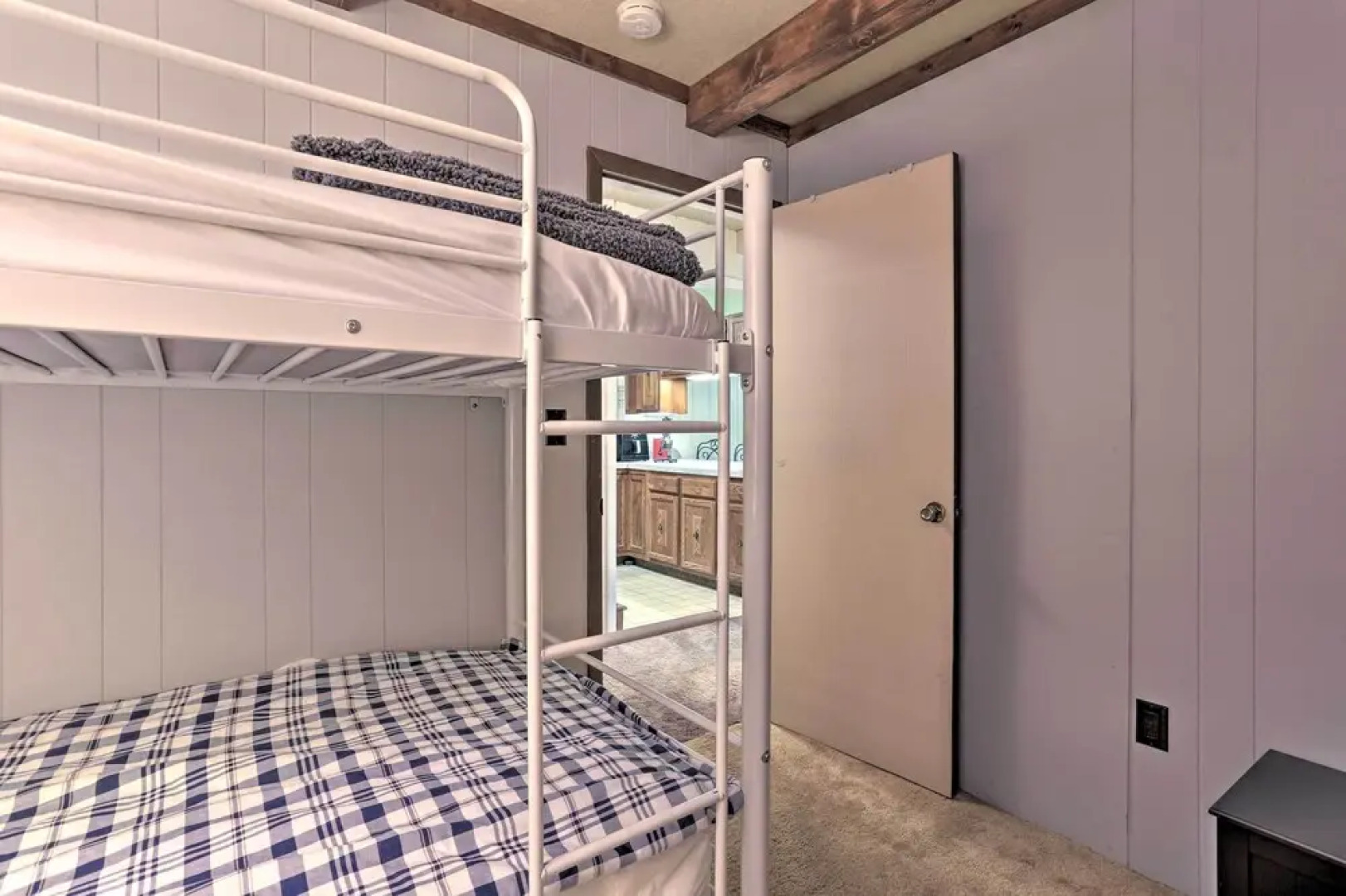 Dog-friendly Lake Ariel Resort Home w/ Deck!