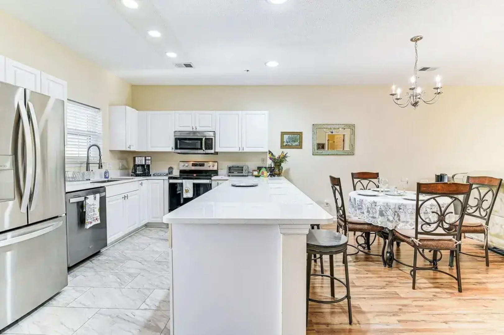 6 Mi to Myrtle Beach Hot Spots: Cozy Condo!