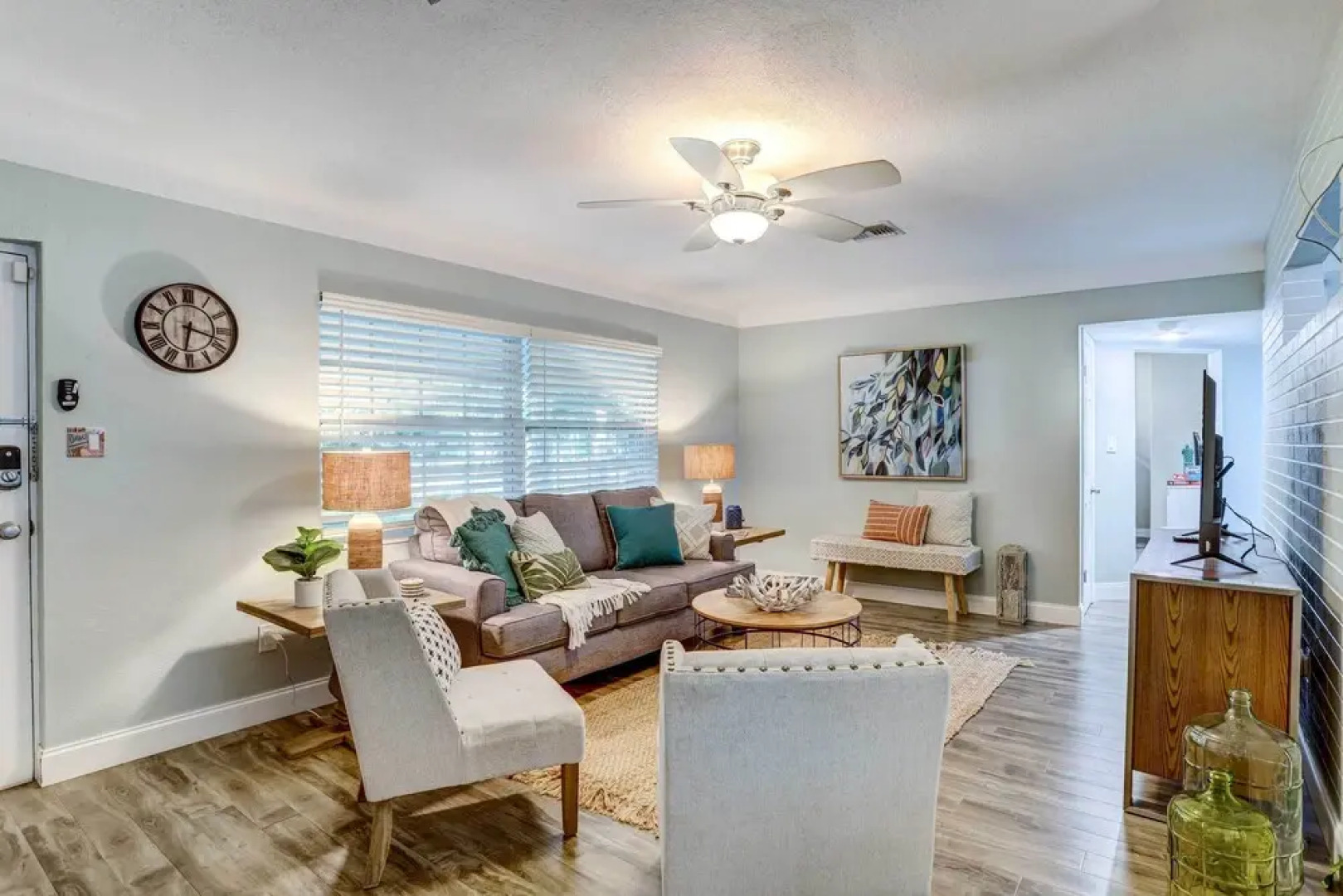 Remodeled St Petersburg Retreat w/ Hot Tub!