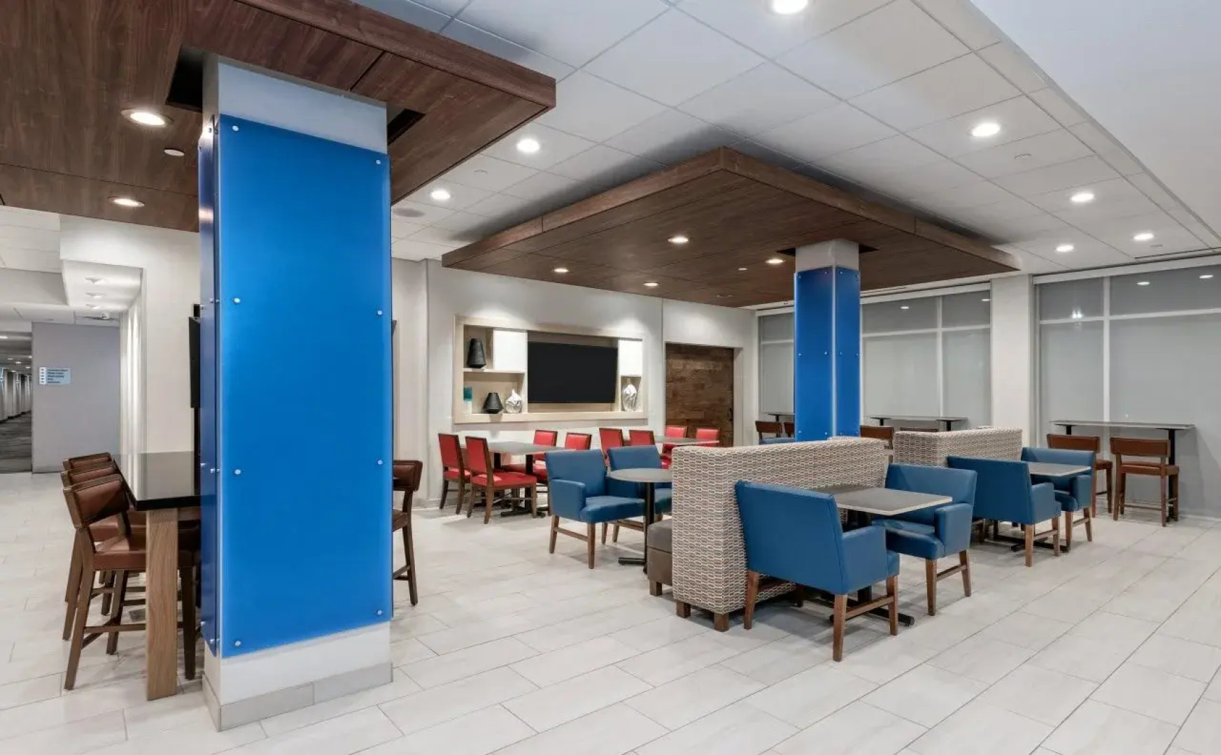 Holiday Inn Express & Suites Bryan - College Station by IHG