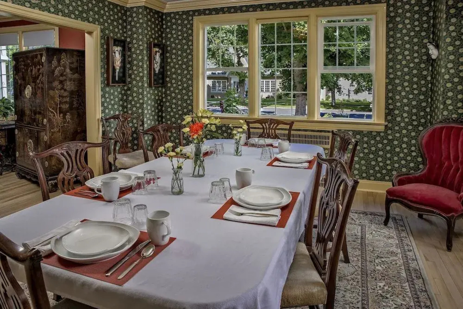 Baker City Blue Door Inn