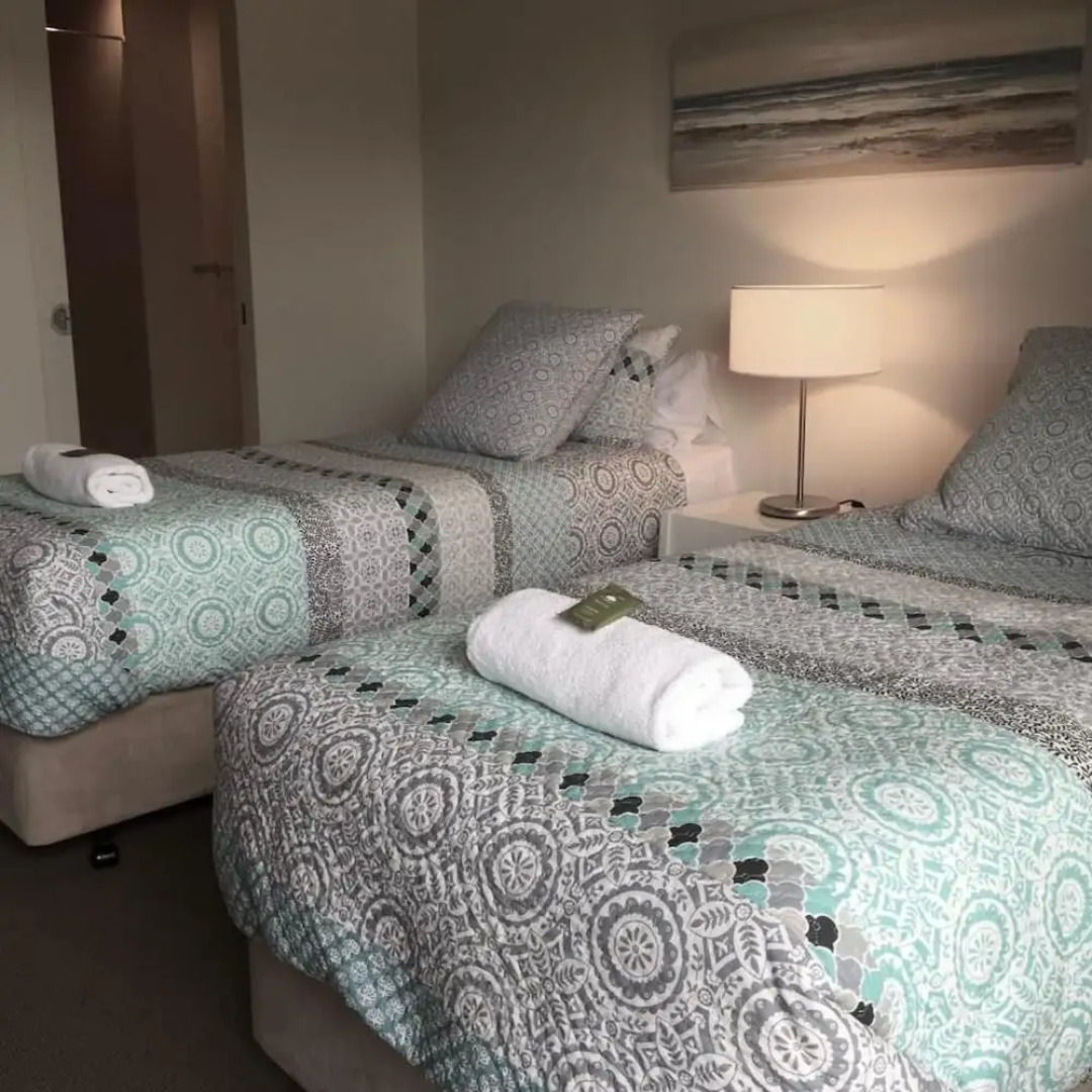 16 Seine Bay Apartment