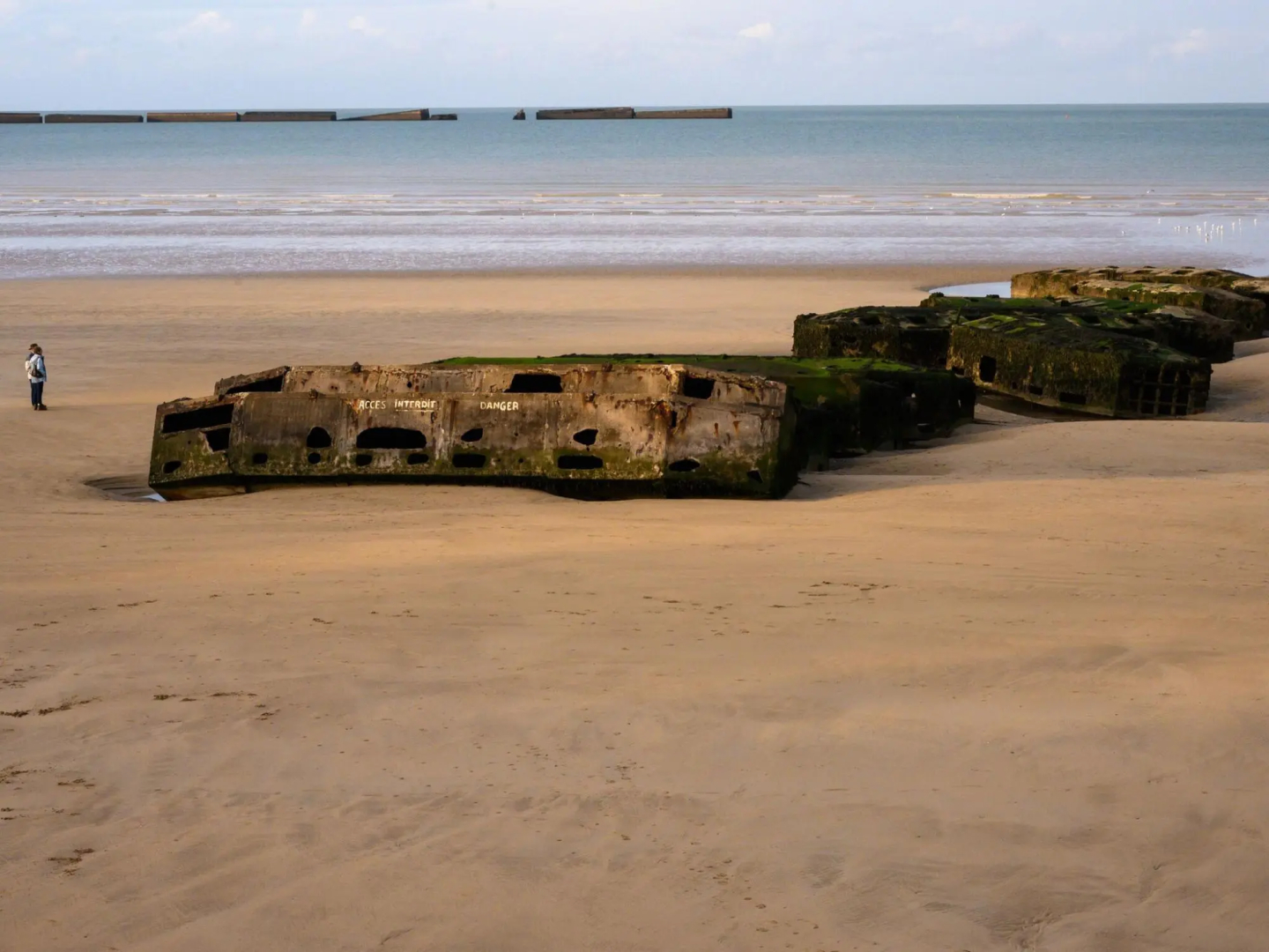 Calm and comfortable apartment in Bayeux, 9km from the beach