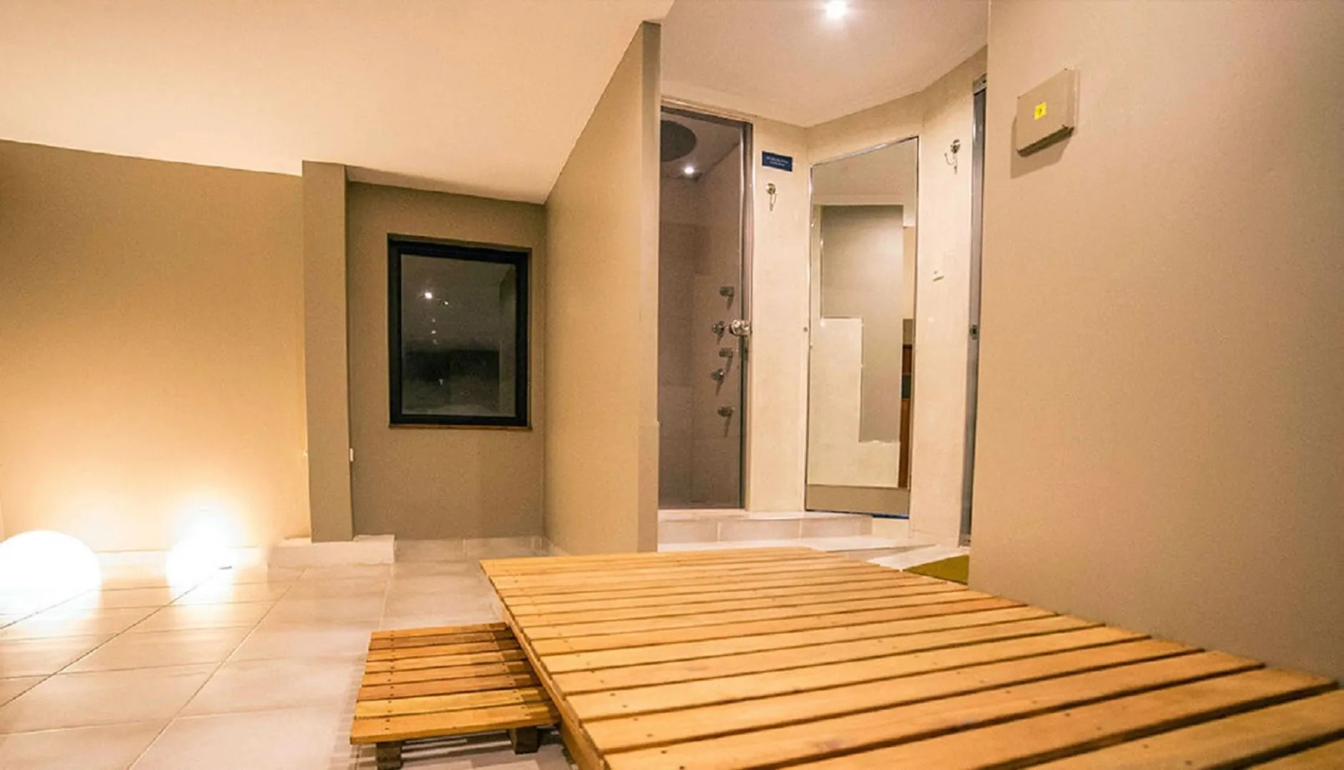 Las Hayas Resort Hotel