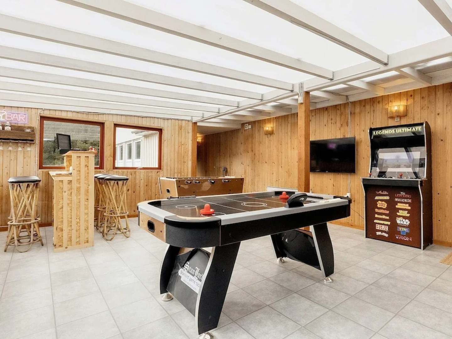 8 Person Holiday Home in Oksbol