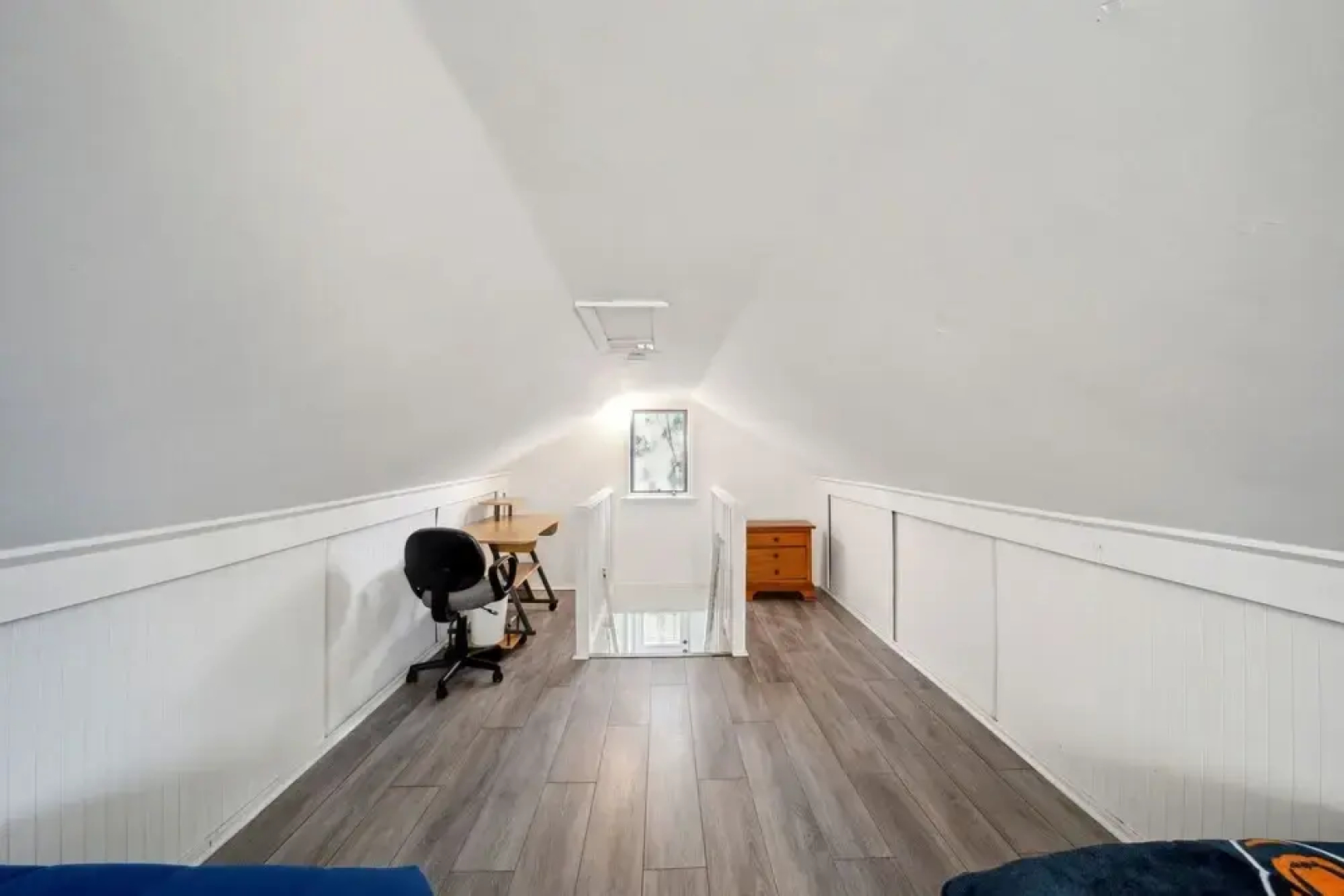 Channel Lake Getaway 2 Bedroom Home by RedAwning