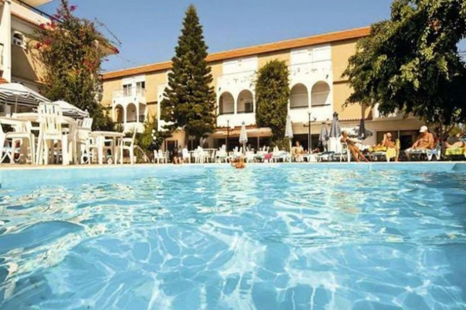 Kassandra Hotel