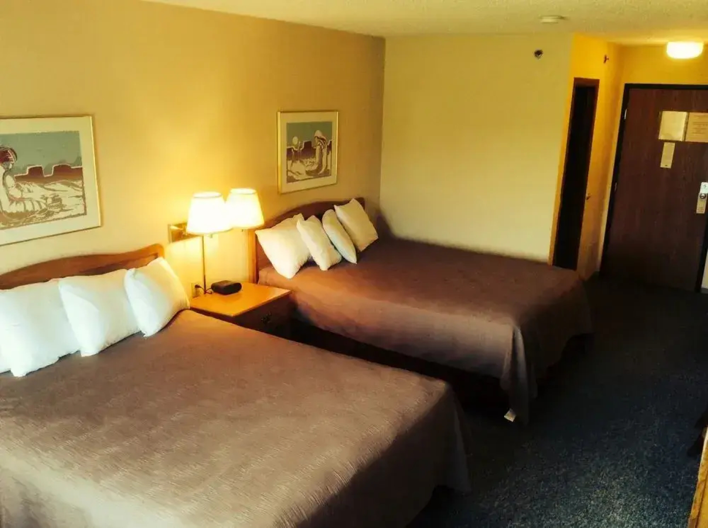 Forty Club Inn