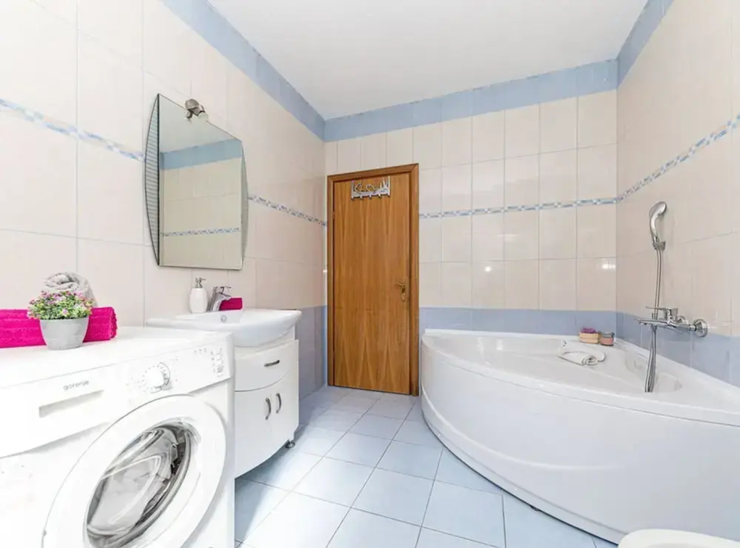 Exquisite Spacious Villa Bufaline With Pool and Gym
