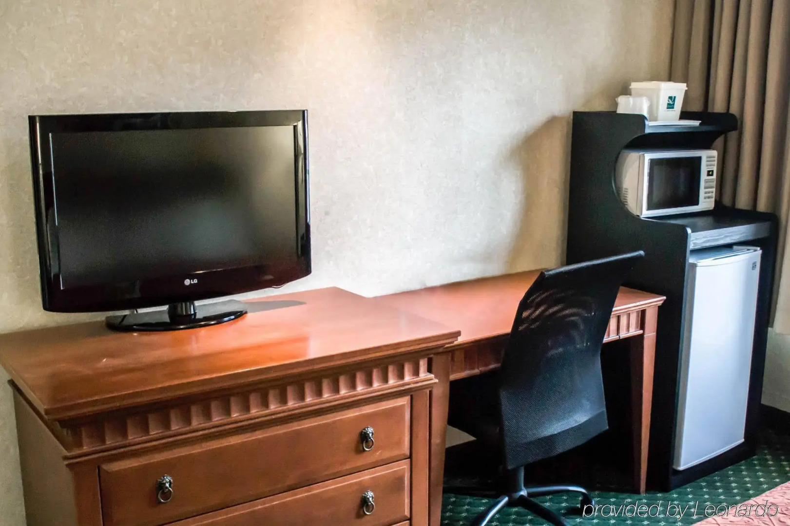 Econo Lodge Glens Falls / Lake George