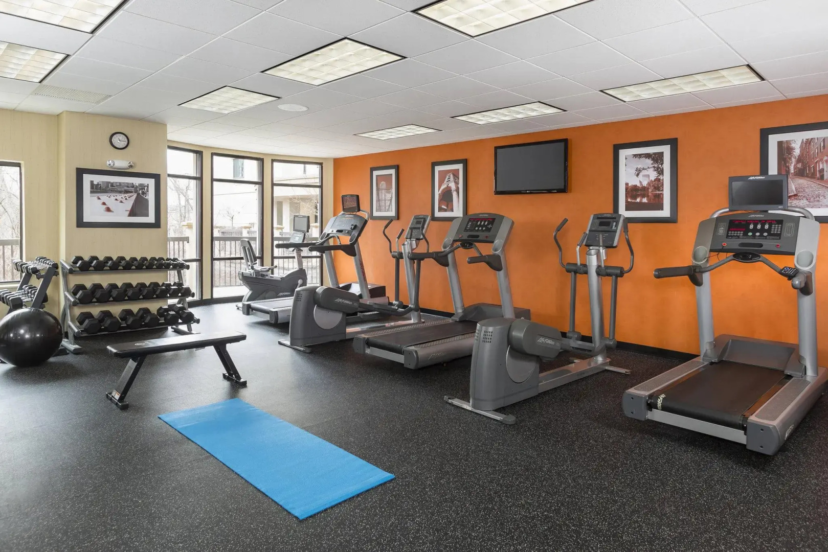 Courtyard by Marriott Boston Natick