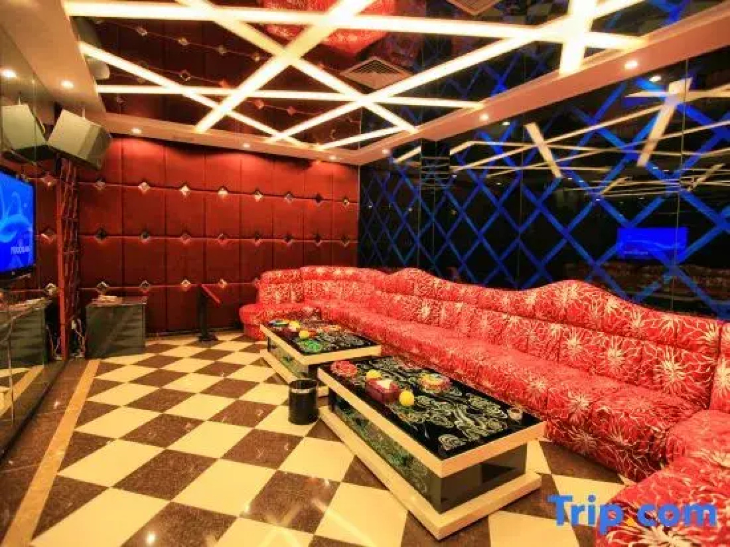 Honghao Holiday Hotel