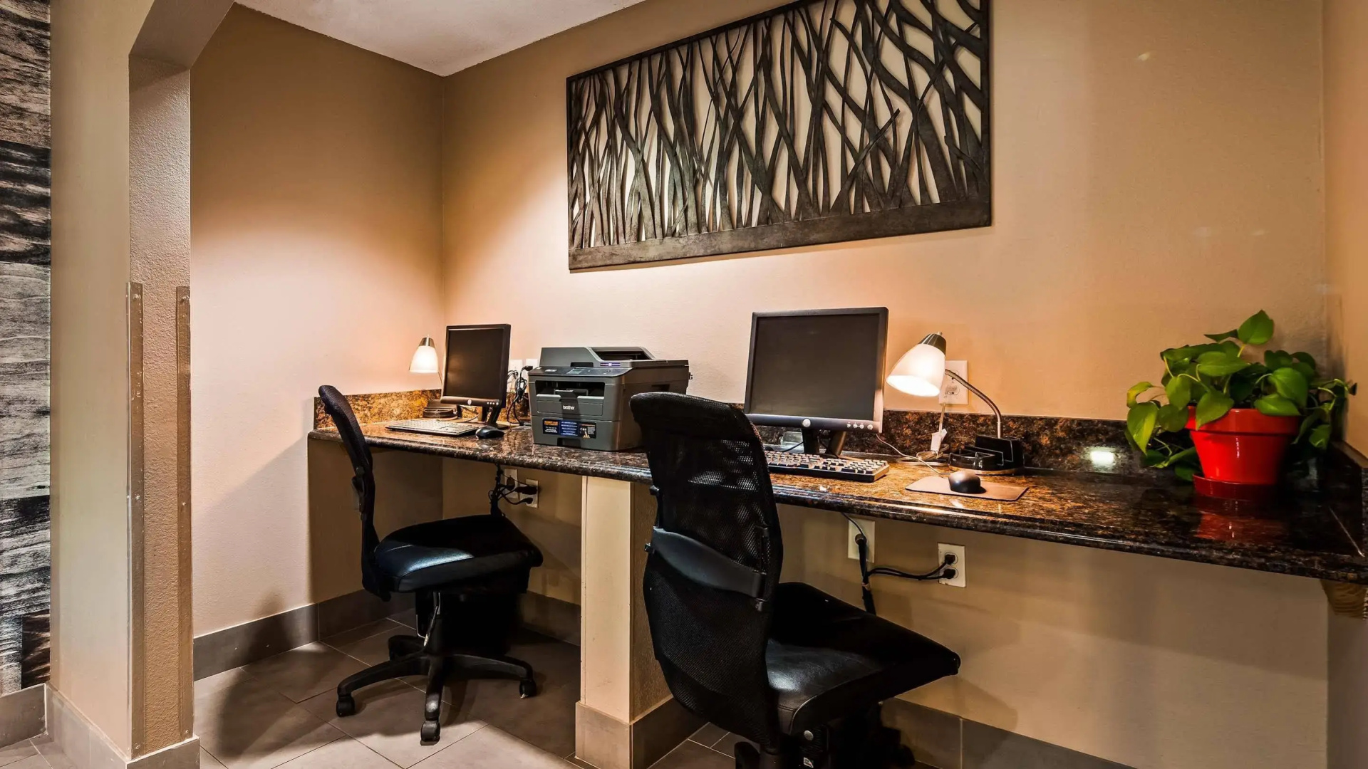 Best Western Plus University Inn & Suites