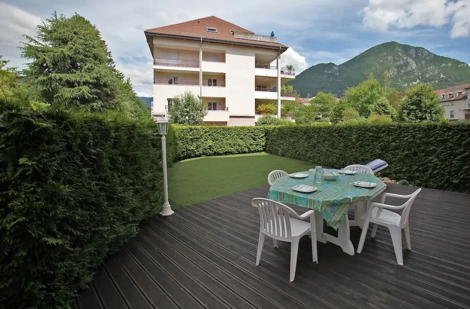 Annecy, A garden very close to the lake