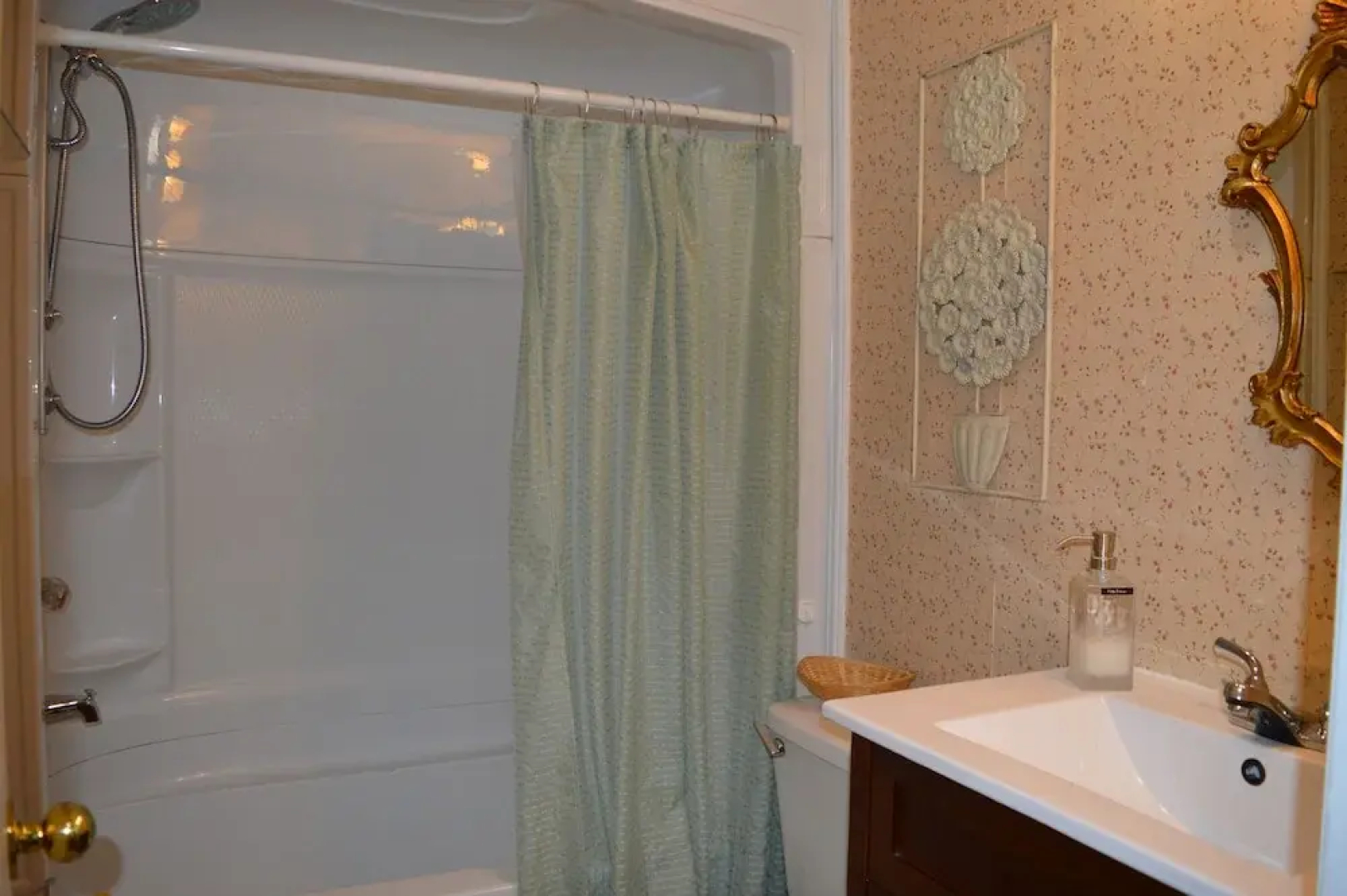 Ascendence Halifax Bed & Breakfast