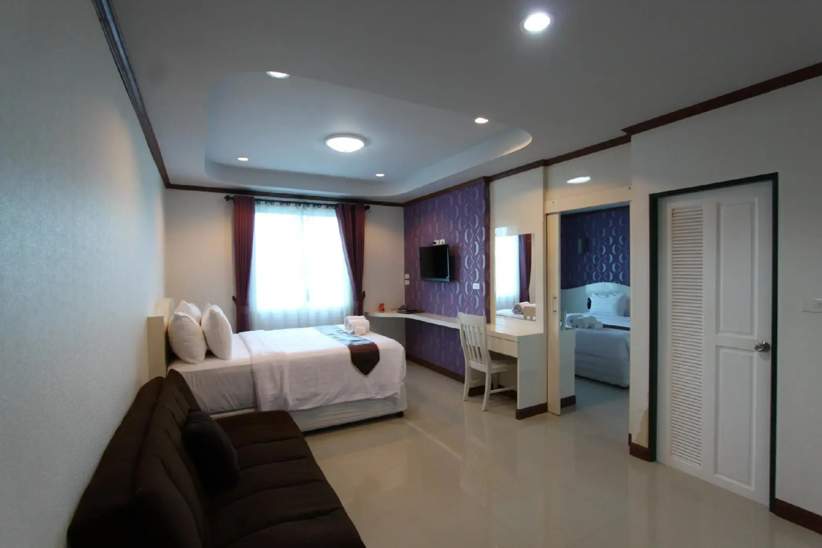 Thada Chateau Hotel