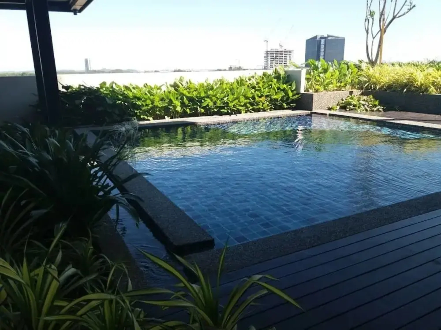 Ezzyhome Medini