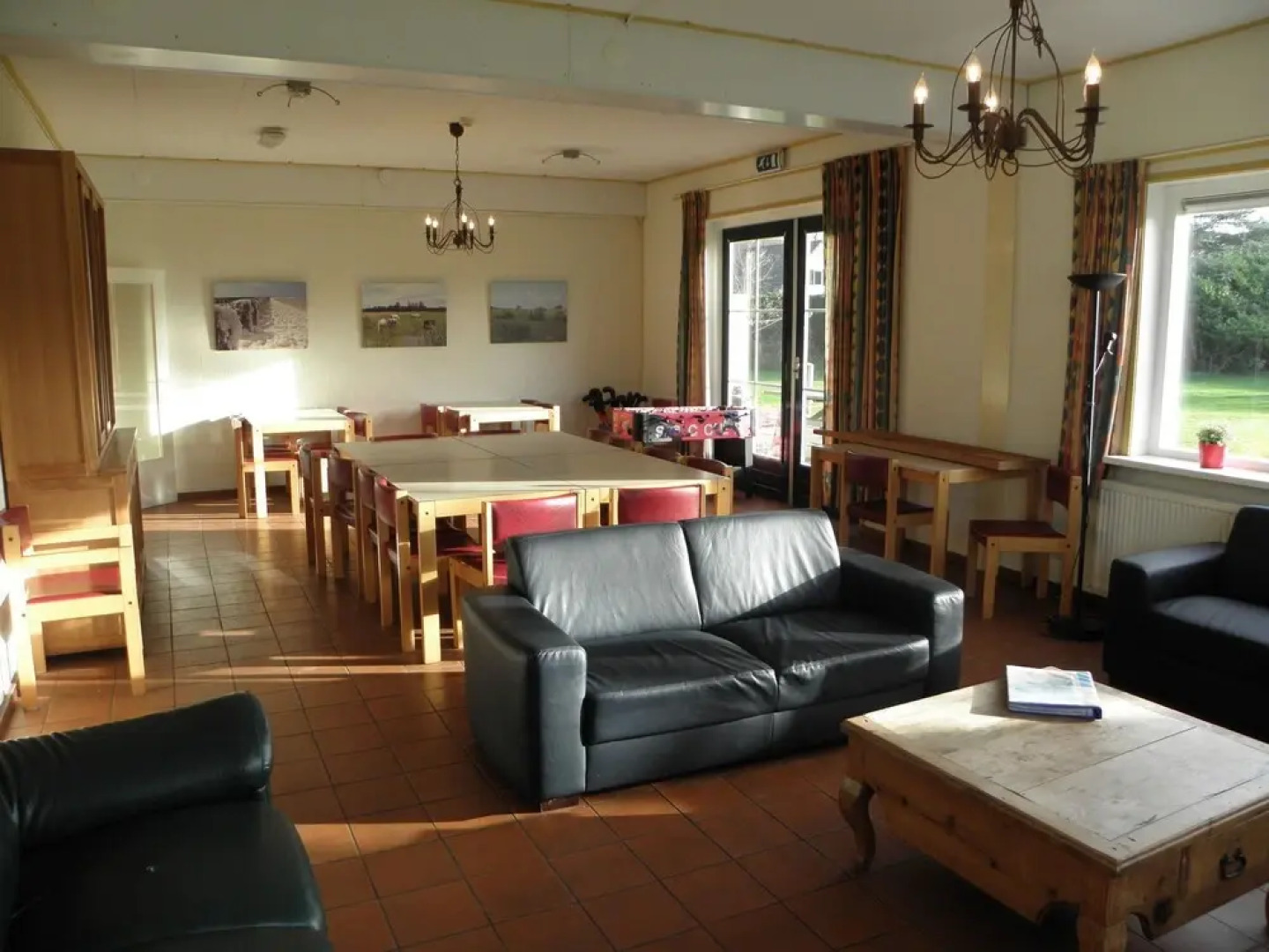 Beautiful group accommodation with facilities near the sea