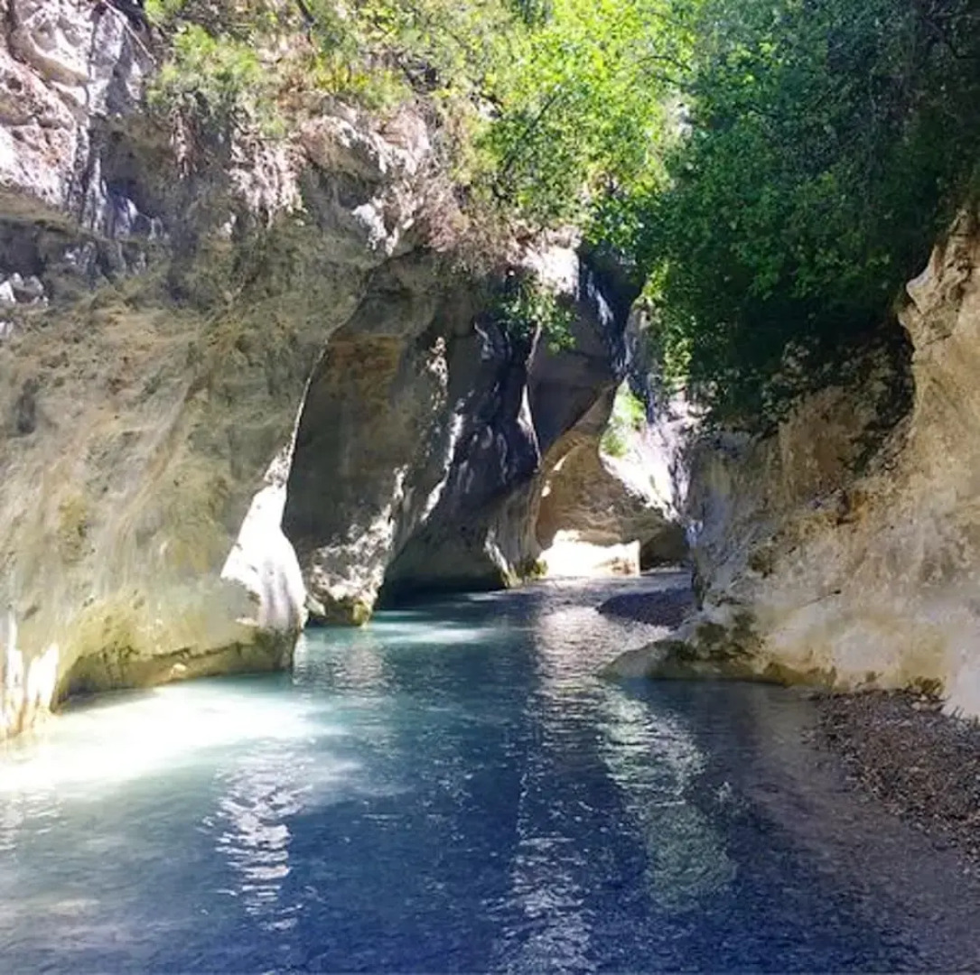 House With 2 Bedrooms in Malaucène, With Wonderful City View, Furnishe