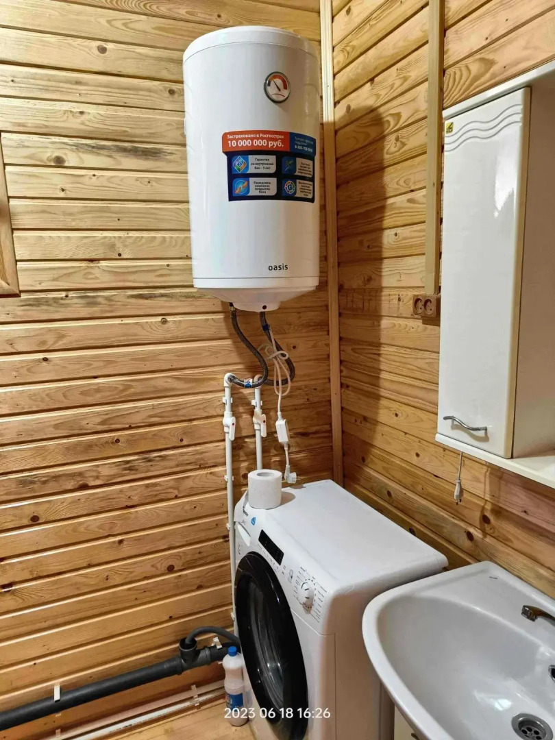 Коттеджи на Крепости семи братьев и одной сестры в Хучни