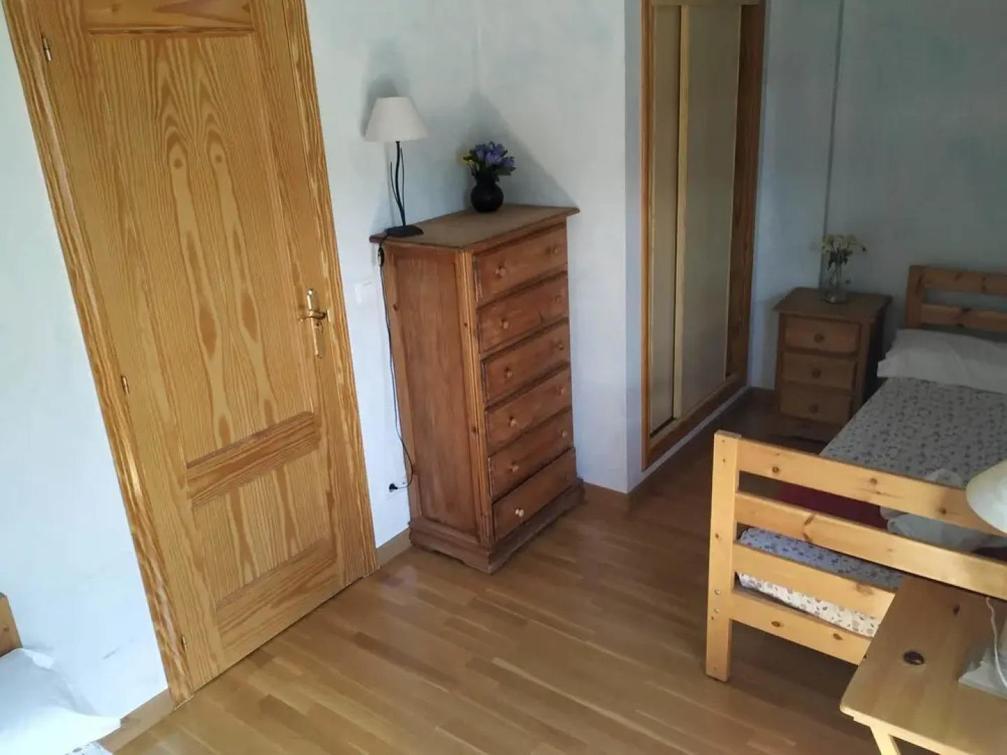 Chalet centro de escarrilla casa 7