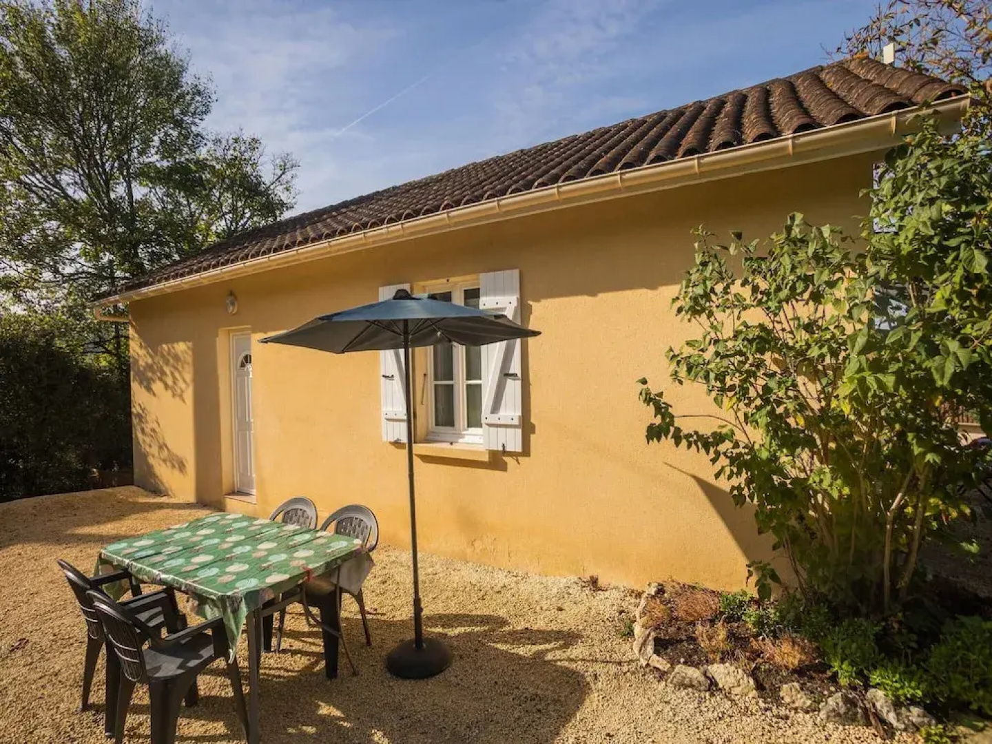 Tasteful Holiday Home in Marnac With Garden
